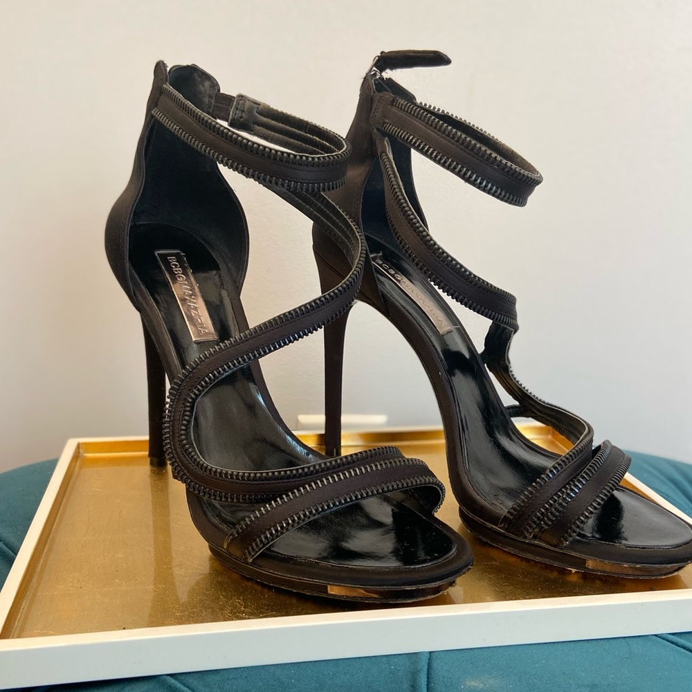 BCBG MAXAZRIA satin sandal w/leather sole sz 8.5